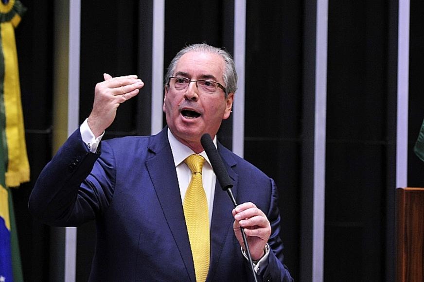 Cunha pede que deputados o julguem com isenção