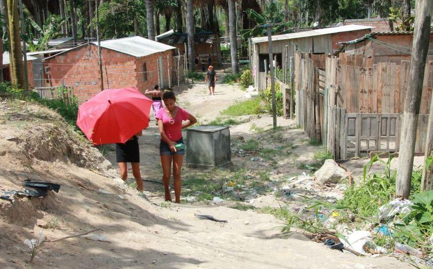 Mulher é executada com três tiros no bairro Lagoa Azul, Zona Norte