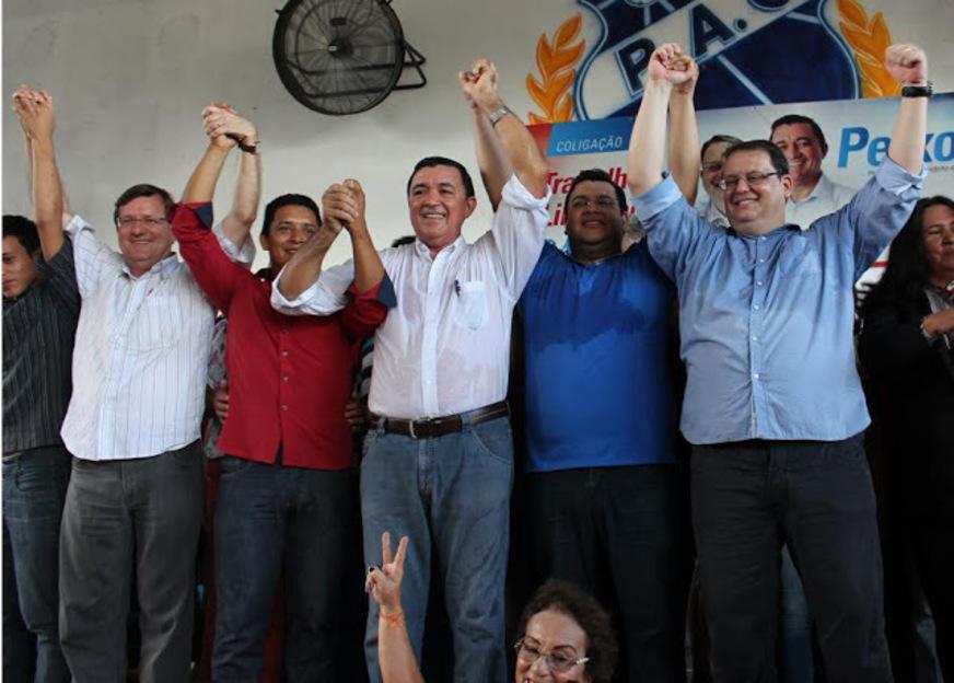 Peixoto é eleito prefeito de Itacoatiara, com mais de 40% dos votos
