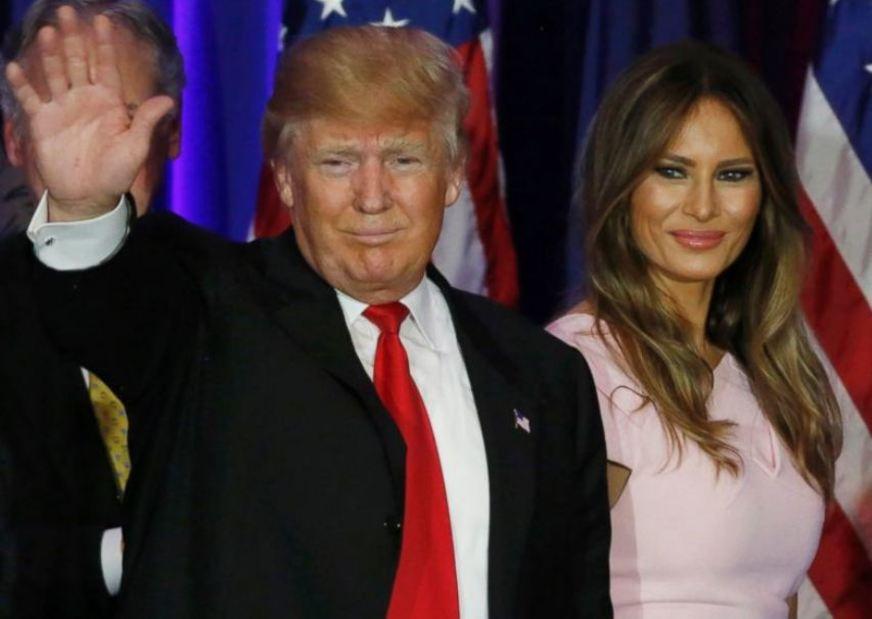 Mulher de Donald Trump pode processar revista por texto sobre assédio