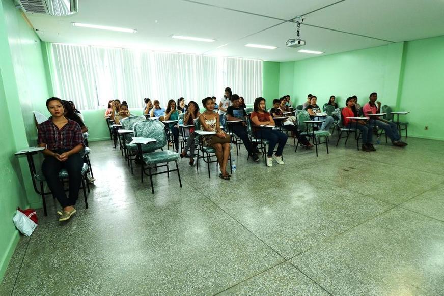 Com mais de 36 mil inscritos, UEA divulga os gabaritos das provas do SIS