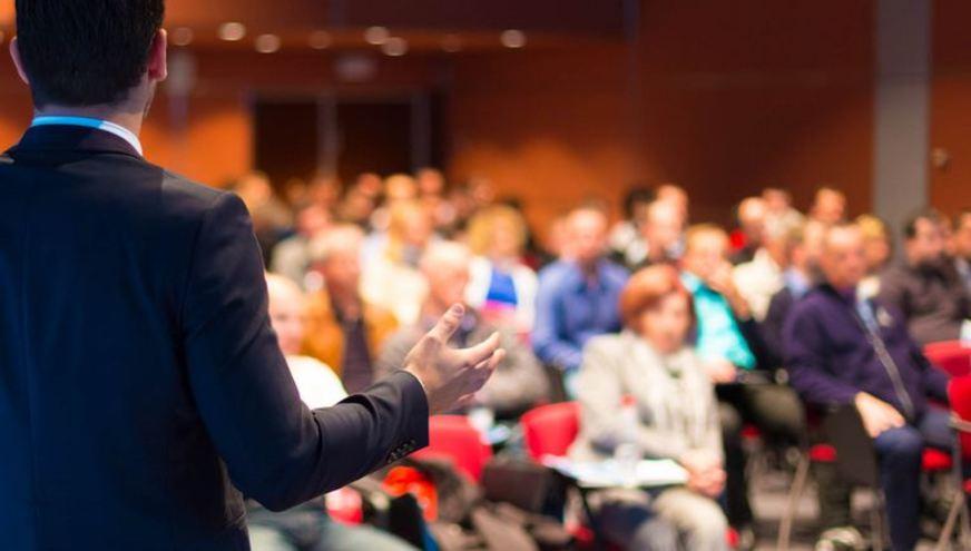 Palestra discute situação do paciente com câncer no ambiente de trabalho