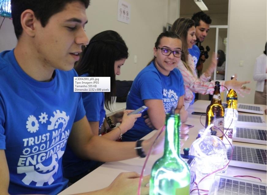 Estudantes apresentam projetos que reaproveitam o lixo eletrônico