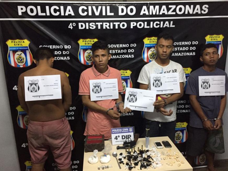 Homens são presos e adolescente é apreendido com arma e drogas na Zona Leste