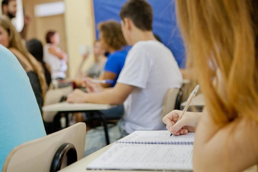 Escola modelo de ensino médio terá que mudar currículo para se adequar à MP