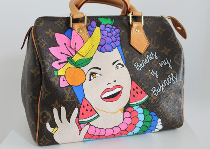 Customizar roupas e bolsas é uma opção para dar nova cara a itens antigos