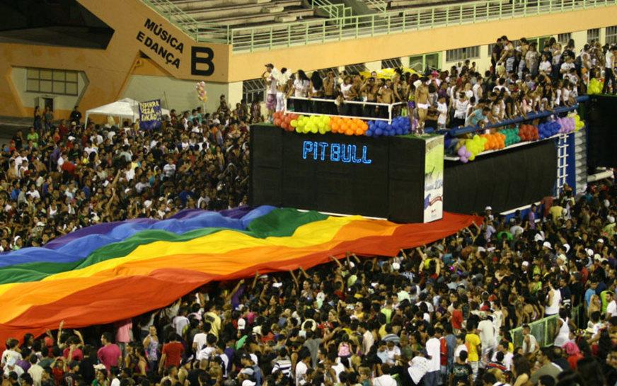 Parada do Orgulho LGBT deve percorrer as principais ruas de Manaus neste domingo