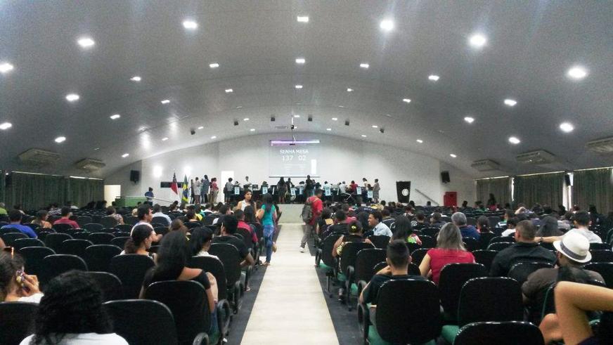 CDL Jovem realiza feira de estágios na Ufam com stands e palestras