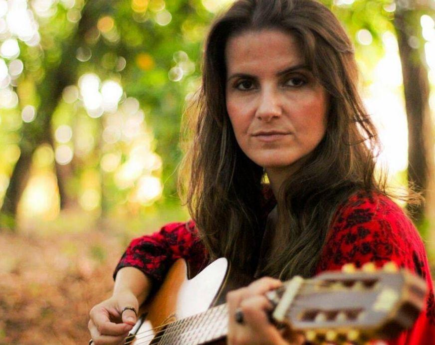 Leka Denz apresenta trabalho autoral em solo amazonense