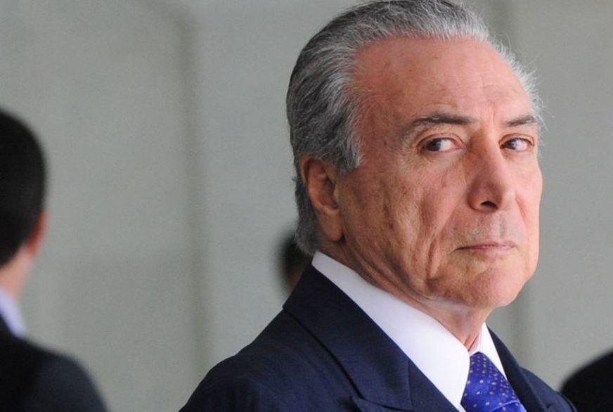 Movimentos sociais protocolam pedido de impeachment de Michel Temer
