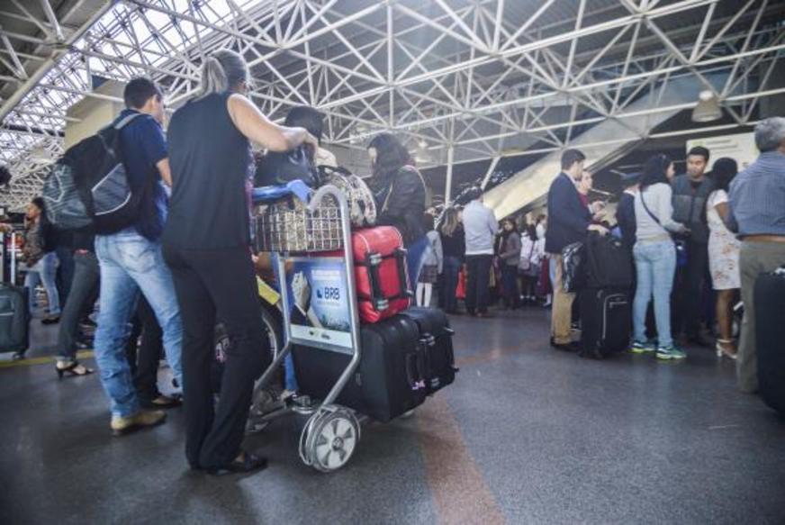 Com mudanças, empresas aéreas garantem queda no preço de passagens em 2017