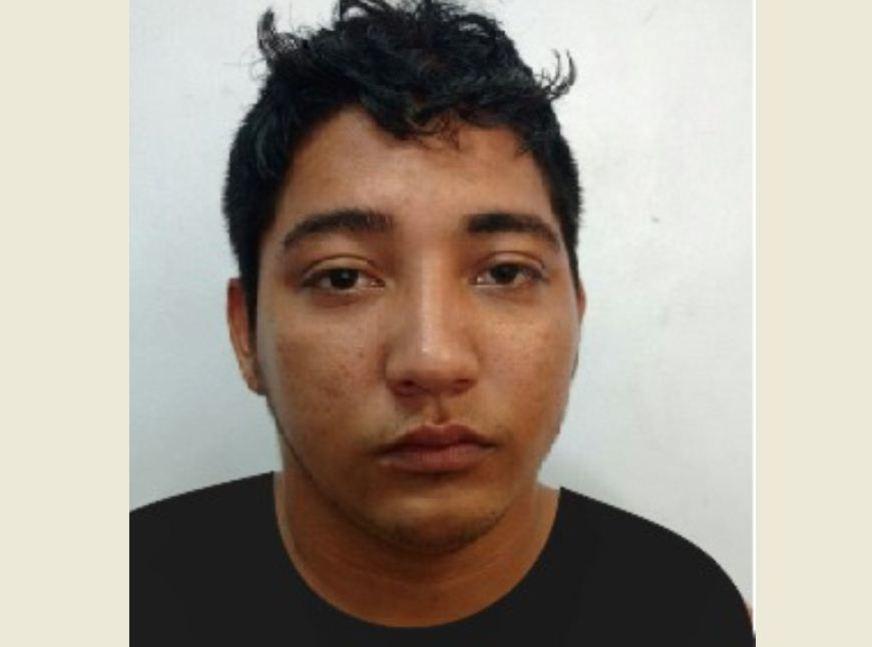 Equipe do 10° DIP prende jovem e apreende adolescente com 32 trouxinhas de drogas
