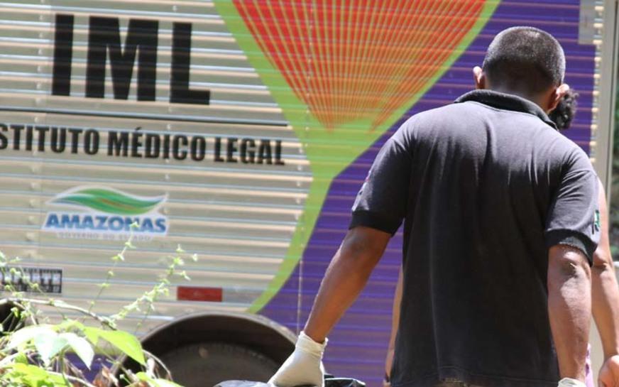 Homem não identificado é achado com sinais de estrangulamento na Cidade de Deus