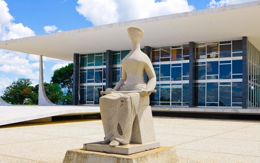O perigoso movimento do judiciário