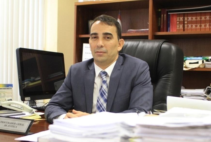 Procurador deixa cargo por vaga no TJ