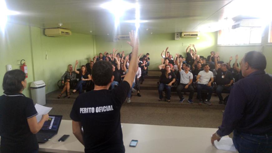 Após assembleia, peritos do Amazonas prometem greve geral a partir do dia 24