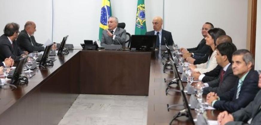 Fechamento das fronteiras