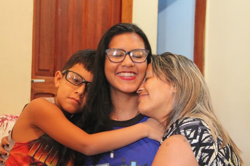 Curada, jovem amazonense quer inspirar pessoas a lutar contra o câncer