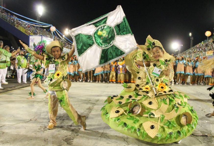 Carnaval foi de superação e garra para escolas de samba de Manaus em 2017