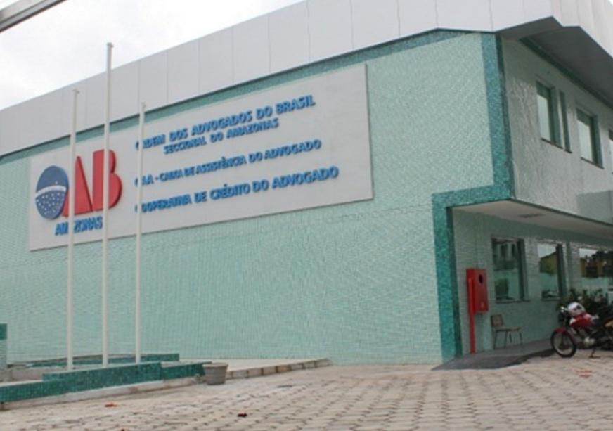 Contra Artur e Braga, OAB se esquiva