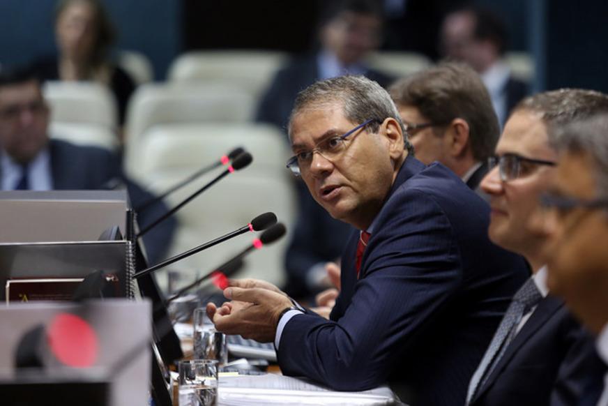 CNJ determina demissão de assistente judiciária do Amazonas por nepotismo