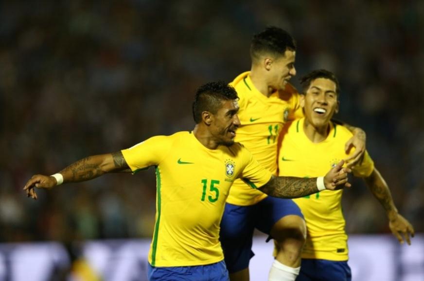 Em noite inspirada de Paulinho, Brasil goleia Uruguai pelas Eliminatórias da Copa