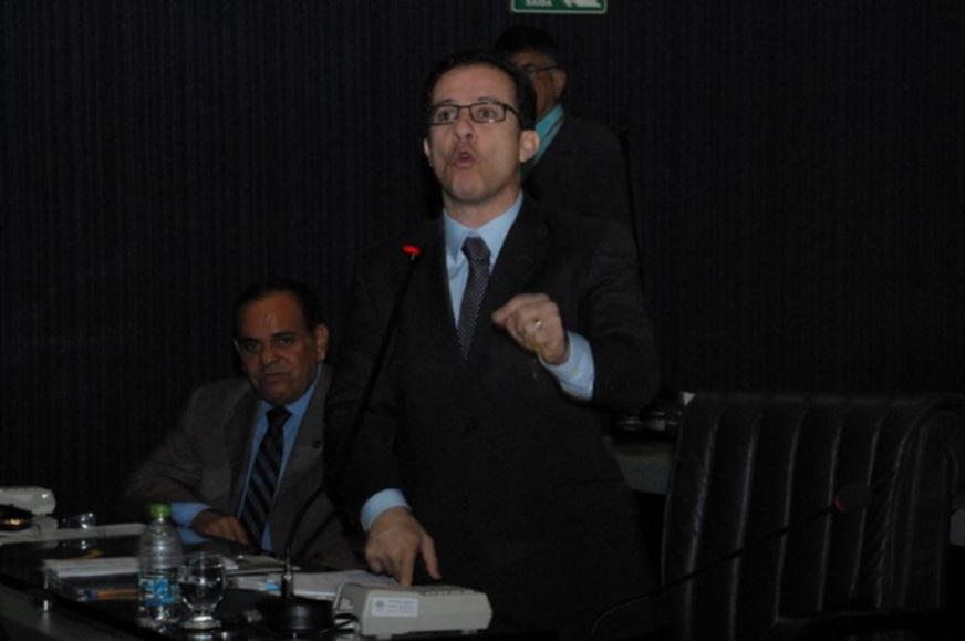 ‘Segredo’ sobre dívidas vai à justiça