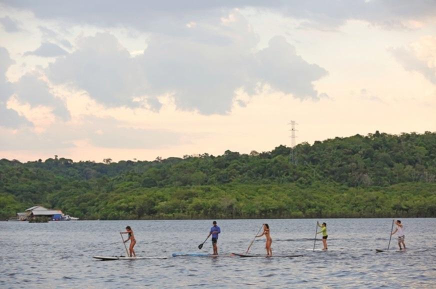 Associações de surfe e canoagem disputam paternidade do stand up