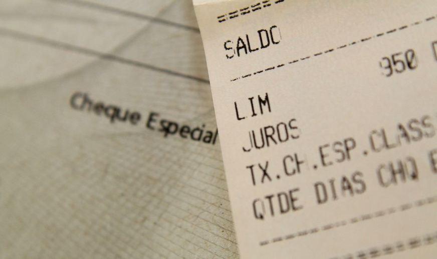 Juros do cheque especial e do empréstimo pessoal caem em maio