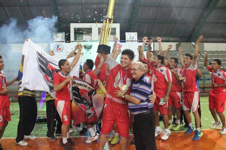 Zezão HC e Adalberto Valle conquistam Taça Laércio Miranda de Handebol