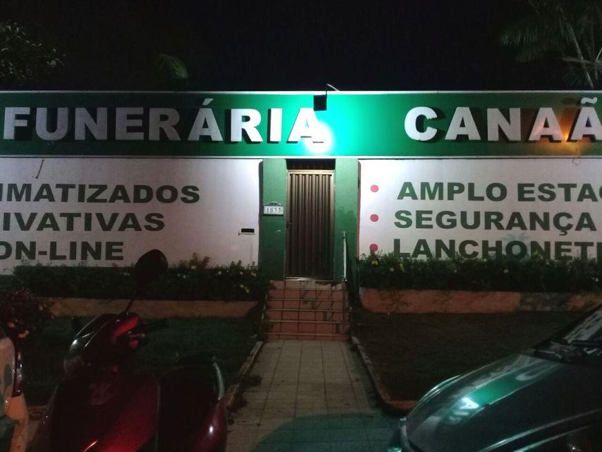 Corpo de cantor Melvino Júnior, assassinado em Codajás, é velado em Manaus