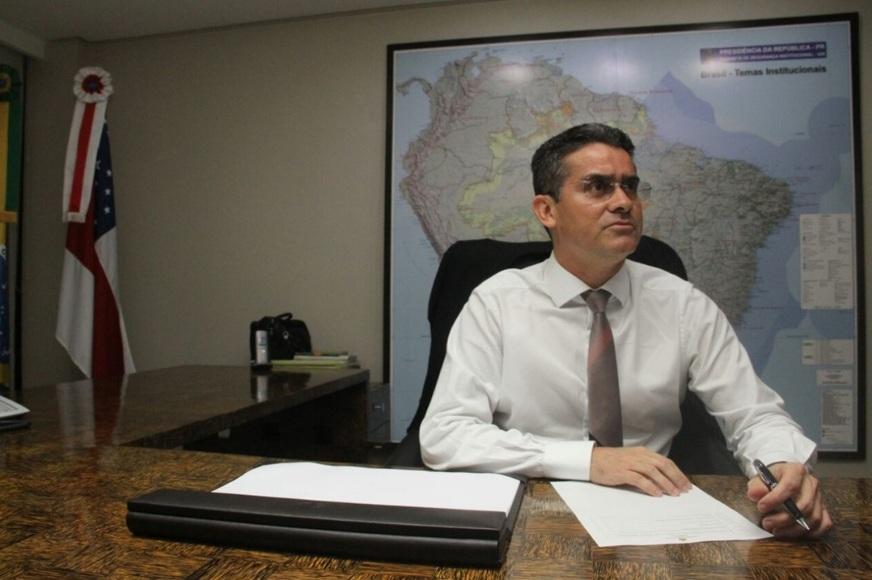 Um Estado em transição