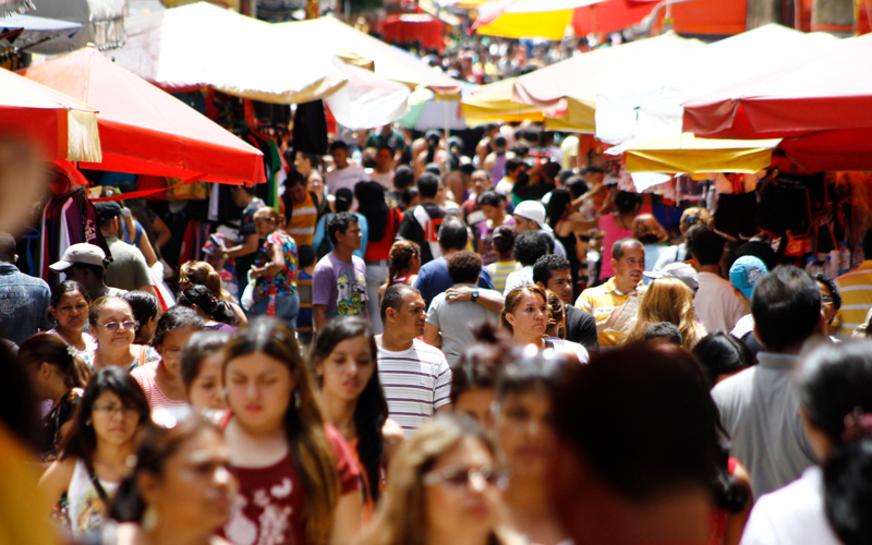 SPC: 58% dos consumidores planejam reduzir gastos em junho