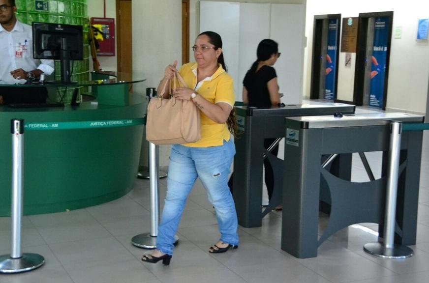 Aliada de Mouhamad acompanha depoimento das testemunhas do médico