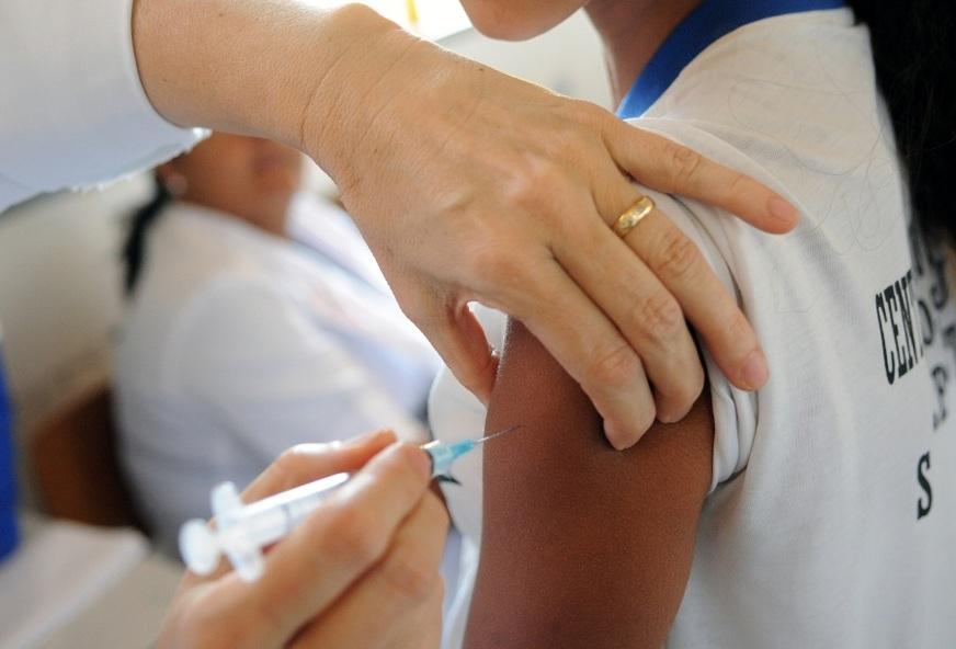 Anvisa determina suspensão de uso e distribuição de vacina contra rotavírus