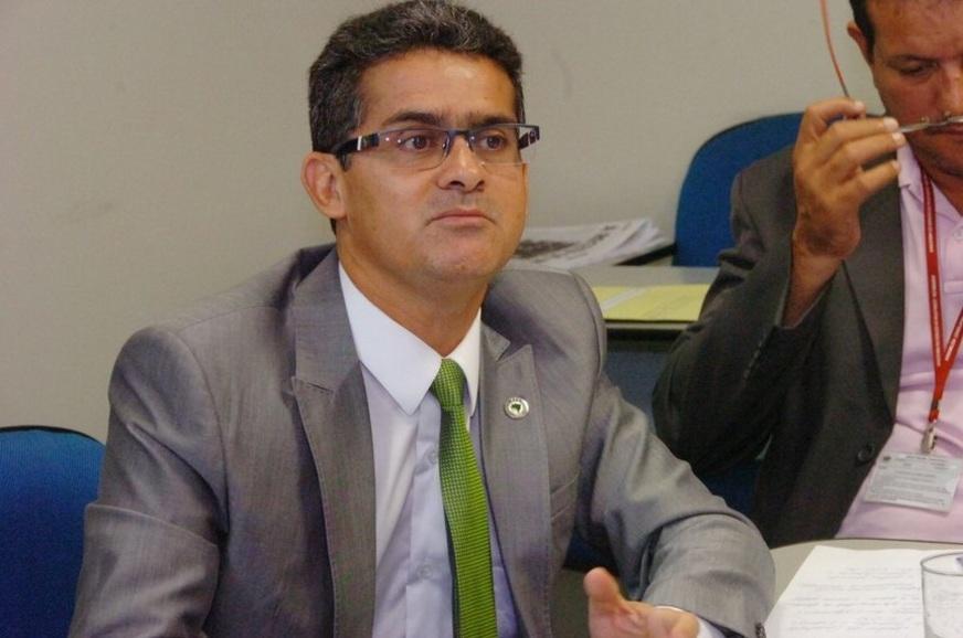 ‘Amazonino eu não apoio’, dispara David