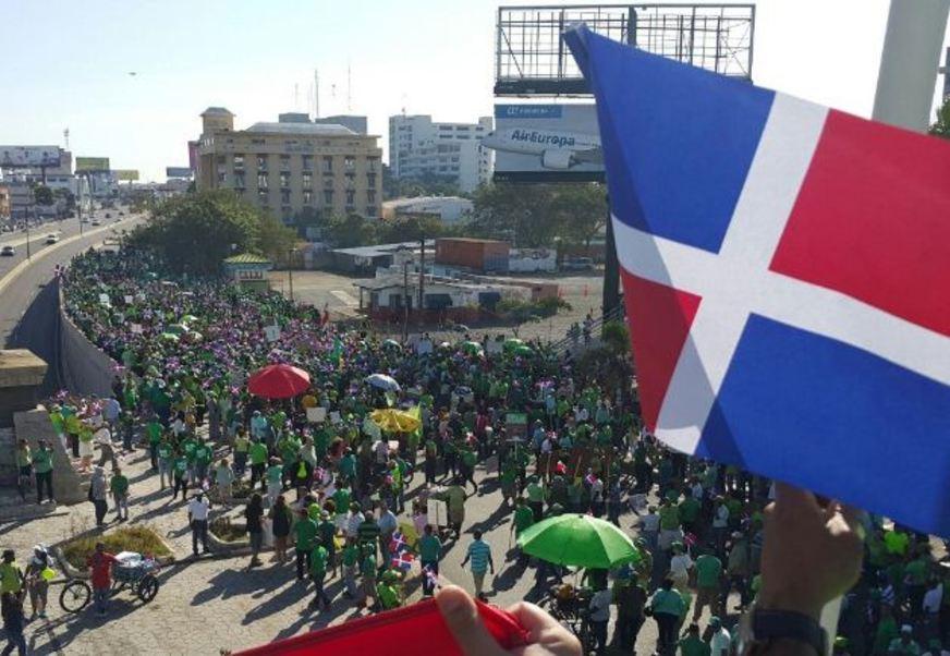 Milhares protestam e querem Odebrecht fora da República Dominicana