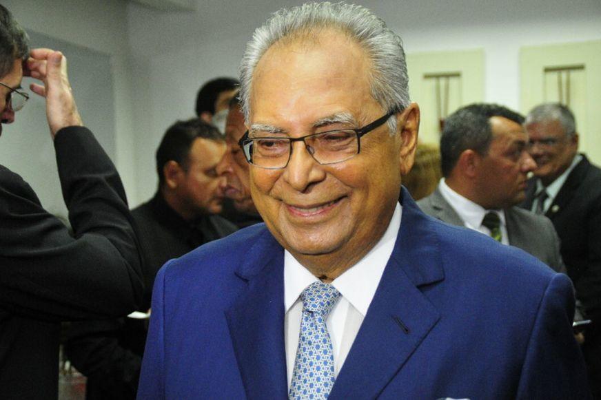 Amazonino diz: ‘não rezo a cartilha do PDT’