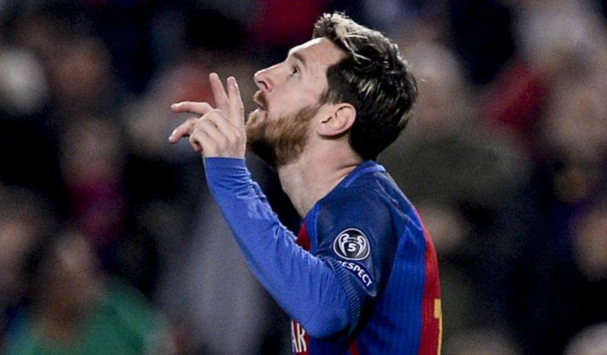 Lionel Messi renova contrato com o Barcelona até 2021