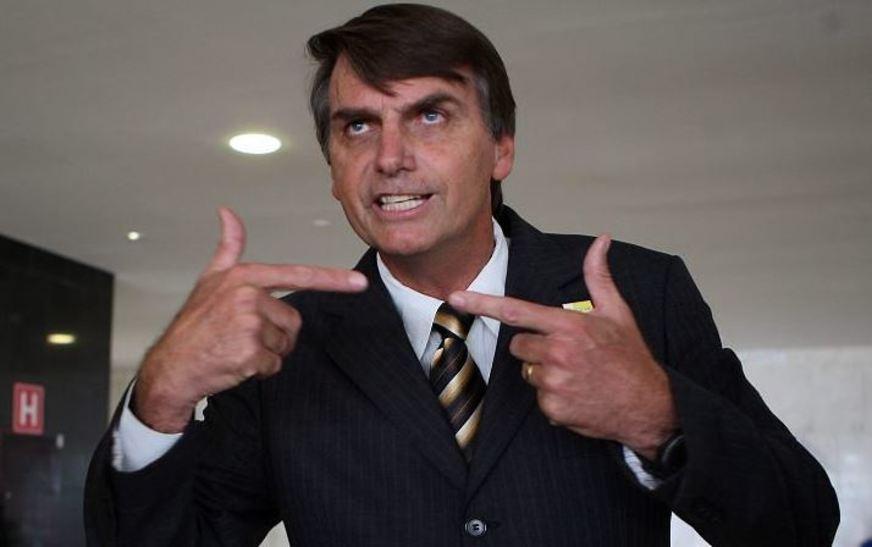 Conselho cobra explicações da Polícia Militar e Seduc sobre convite a Bolsonaro