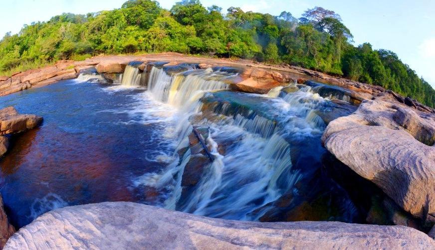 Conheça cinco destinos perfeitos para ‘mochilar’ no Amazonas