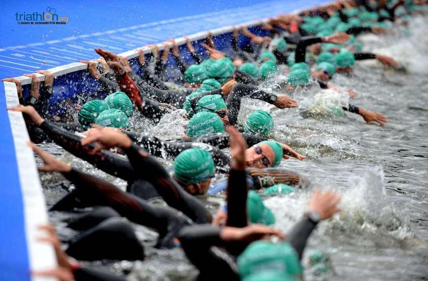 Triatletas amazonenses embarcam para Mundial Multisports no Canadá