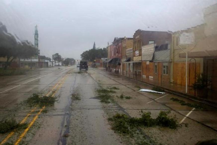 Tempestade Harvey continua provocando chuvas ‘catastróficas’ sobre o Texas