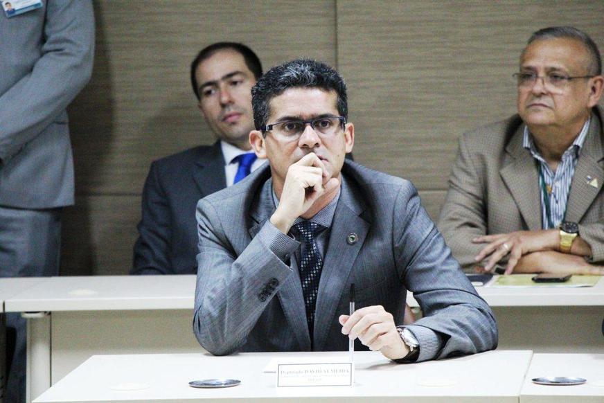 David aposta em autonomia da Assembleia