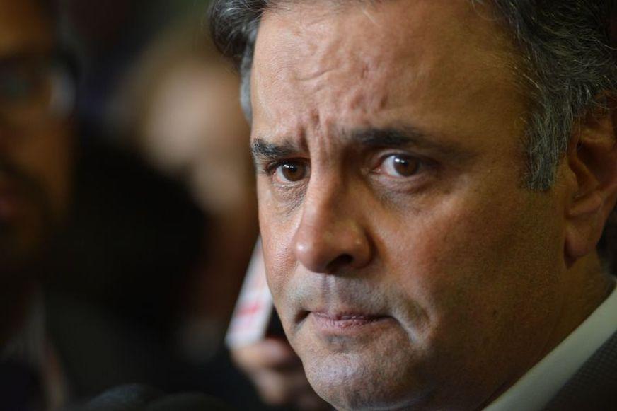 Após ser notificado pelo STF, Eunício marca sessão sobre afastamento de Aécio