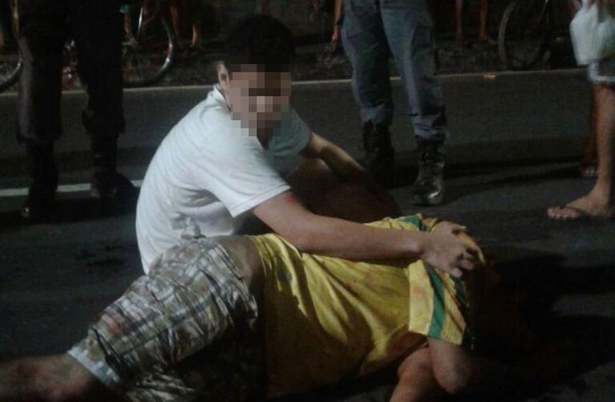 Vendedor suspeito de roubar celular é espancado no Coroado