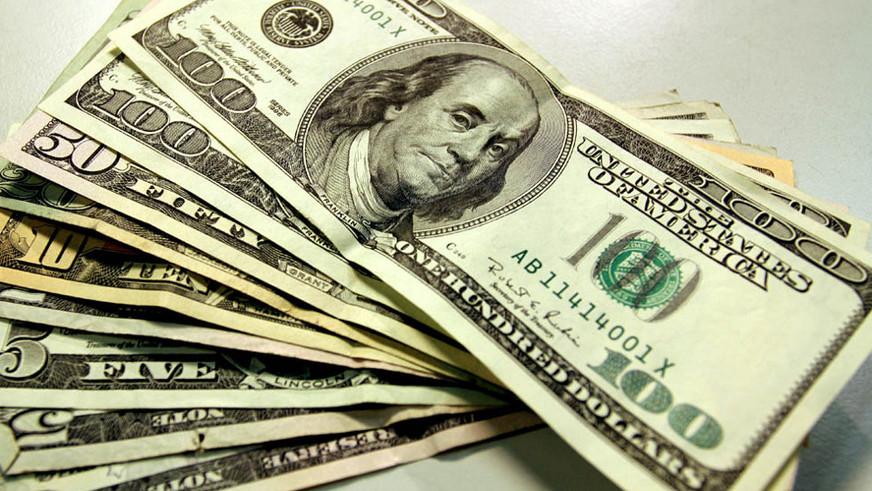 Dólar recua e fecha aos R$ 3,11 em meio ao otimismo com governo