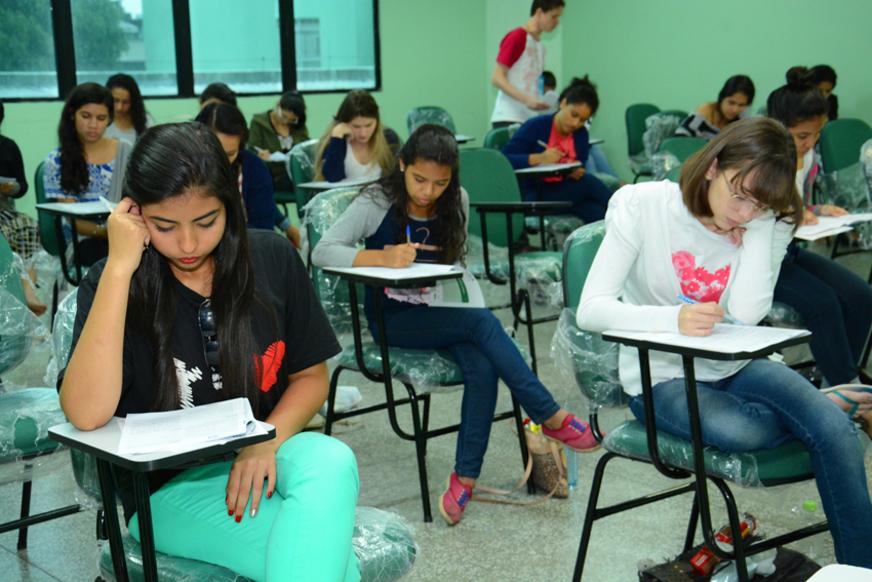 Provas do Vestibular e SIS da UEA ocorrem a partir deste domingo (22)