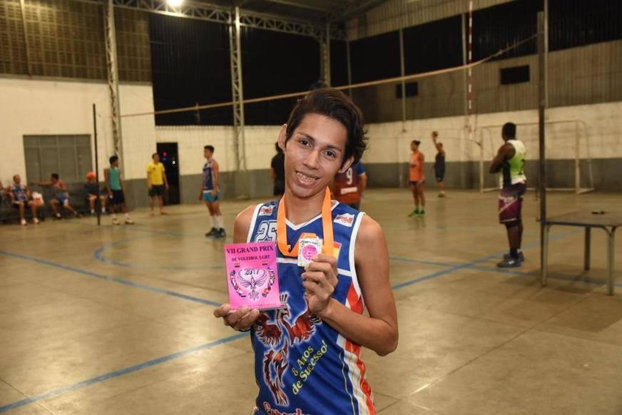 Talento do voleibol amazonense: conheça a história de destaque de Dannyzinha