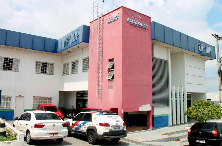 Jovem corre até delegacia para pedir ajuda e é morto estrangulado em frente ao DIP